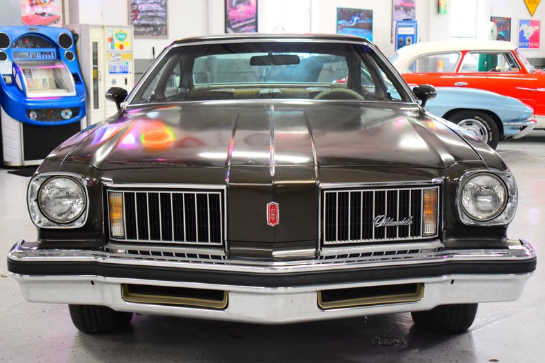 1975 Oldsmobile Cutlass 26