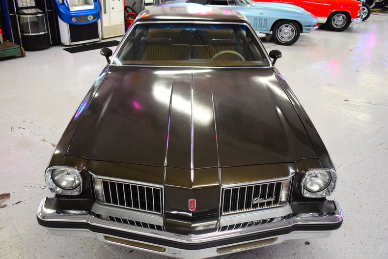 1975 Oldsmobile Cutlass 27
