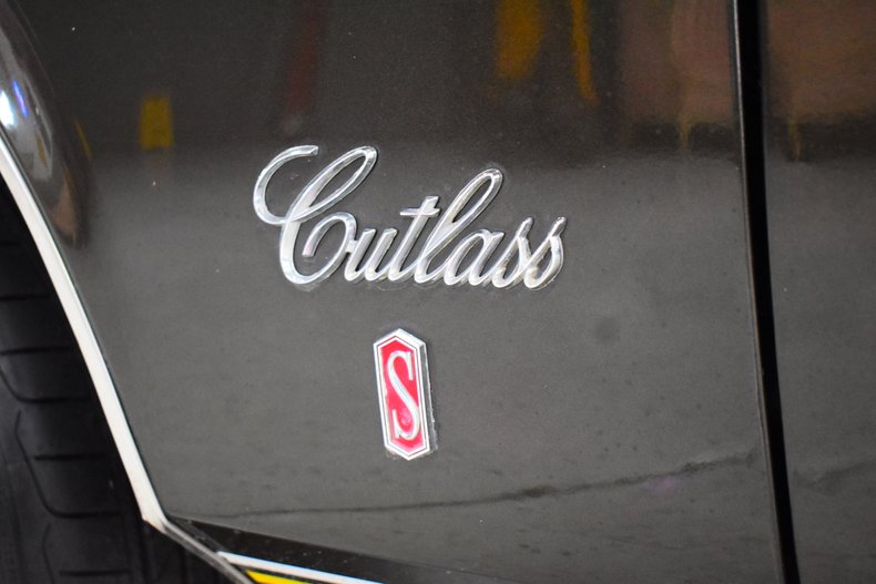 1975 Oldsmobile Cutlass 36