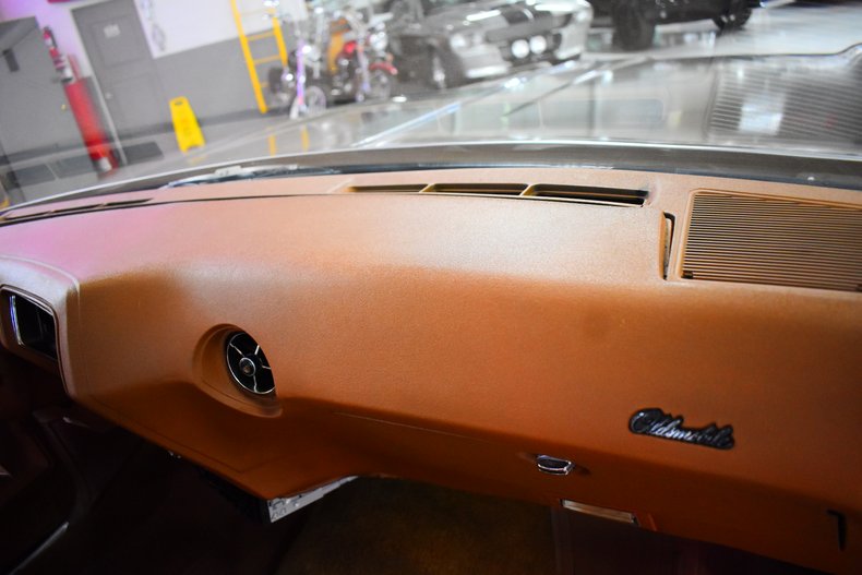 1975 Oldsmobile Cutlass 72