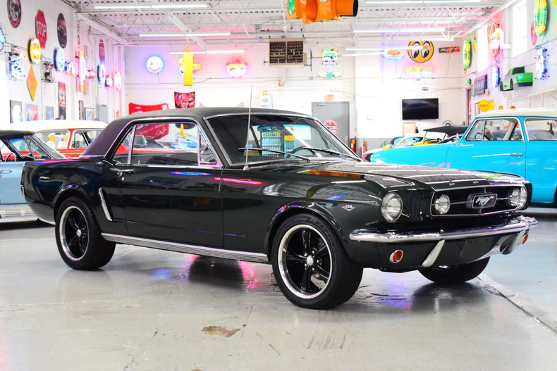 1966 Ford Mustang 1