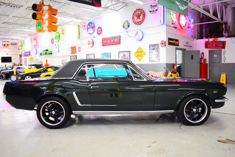 1966 Ford Mustang 4