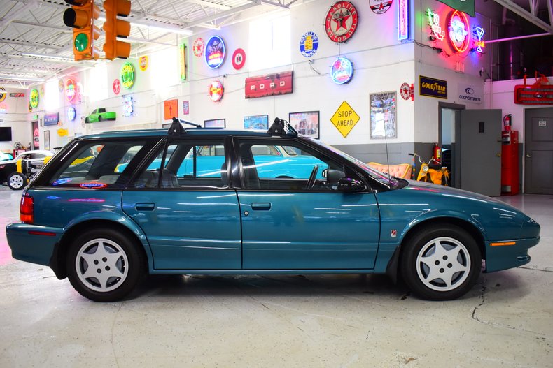 1995 Saturn S-Series SW2 Wagon 4