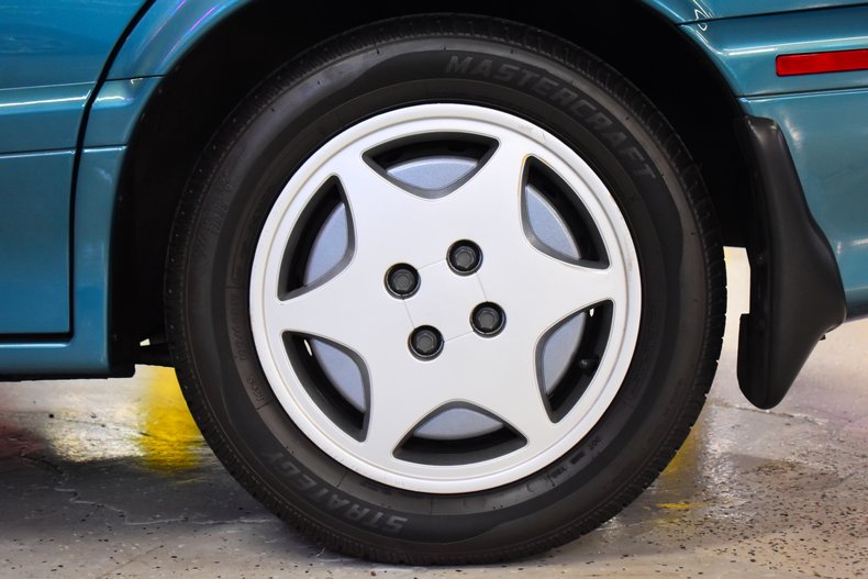 1995 Saturn S-Series SW2 Wagon 40
