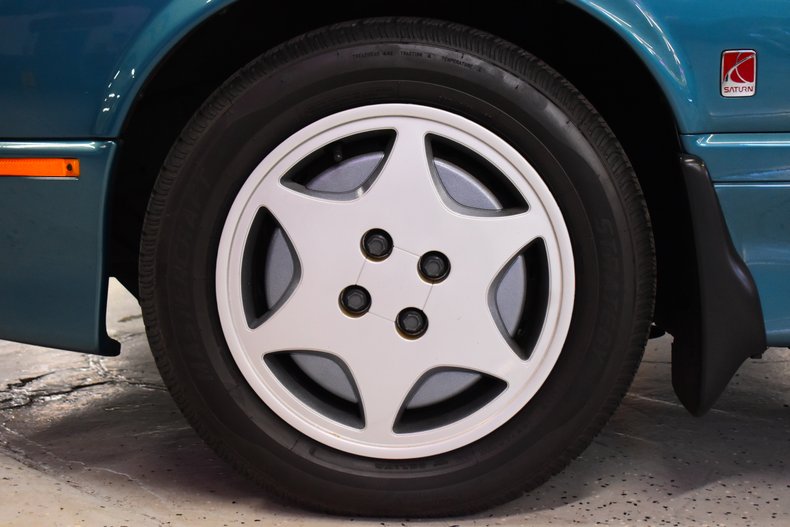 1995 Saturn S-Series SW2 Wagon 39