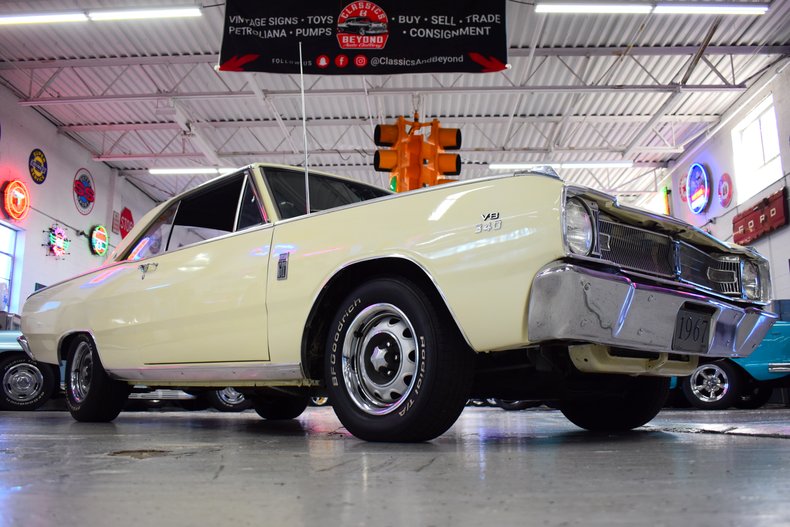 1967 Dodge Dart 3