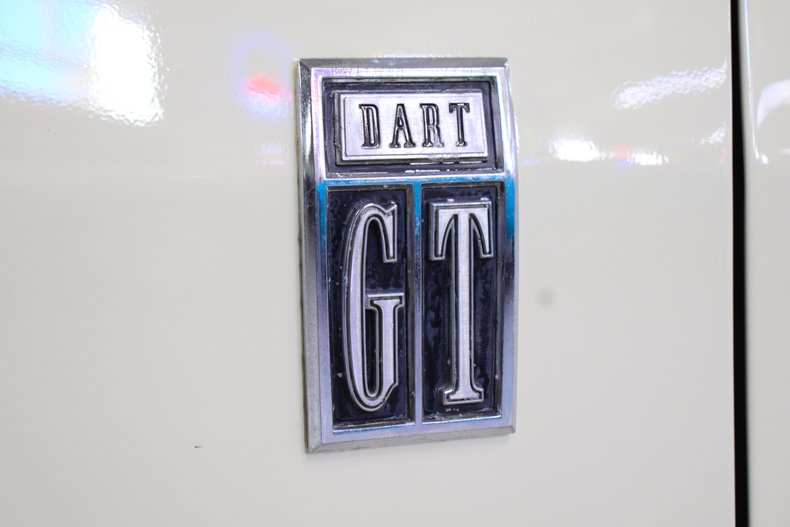 1967 Dodge Dart 35