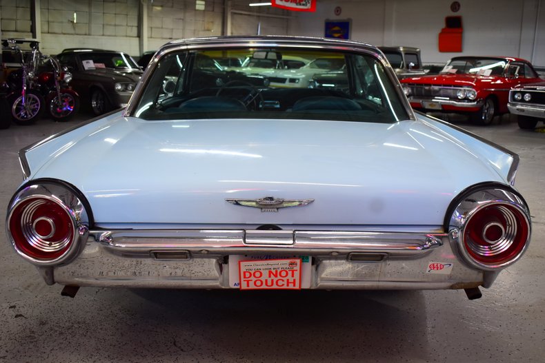 1962 Ford Thunderbird 12