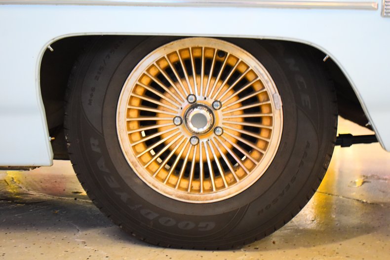 1962 Ford Thunderbird 43