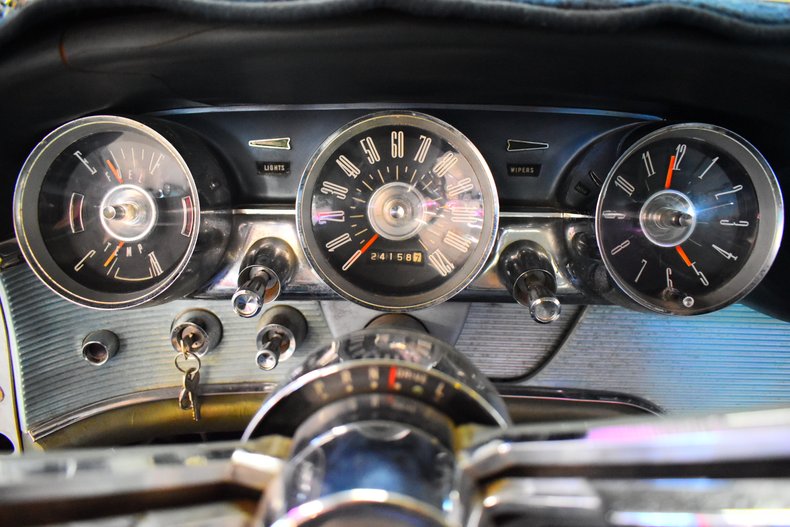 1962 Ford Thunderbird 61