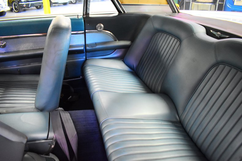 1962 Ford Thunderbird 67