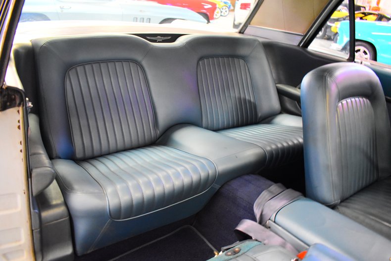 1962 Ford Thunderbird 69