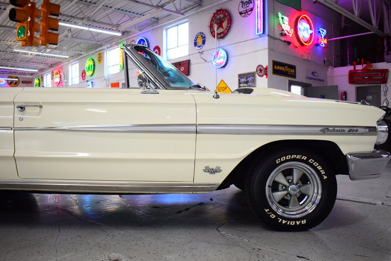 1964 Ford Galaxie 8