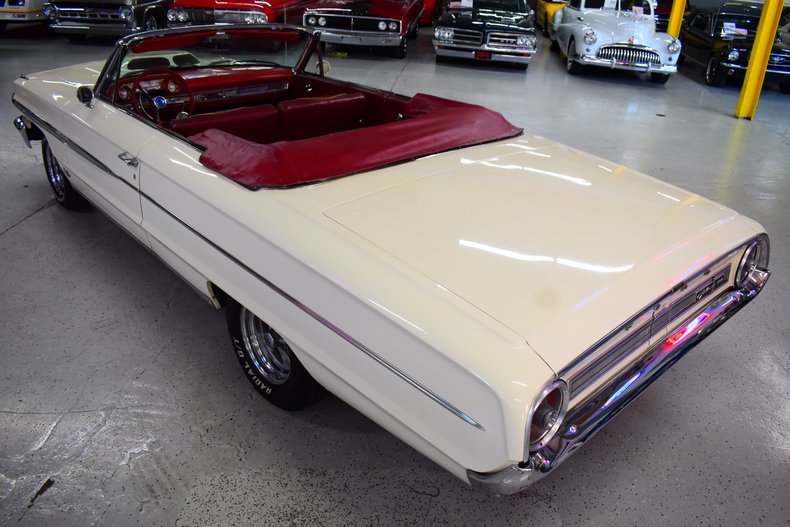 1964 Ford Galaxie 16