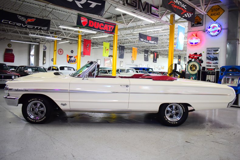 1964 Ford Galaxie 17