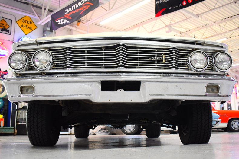 1964 Ford Galaxie 27