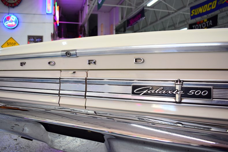 1964 Ford Galaxie 37