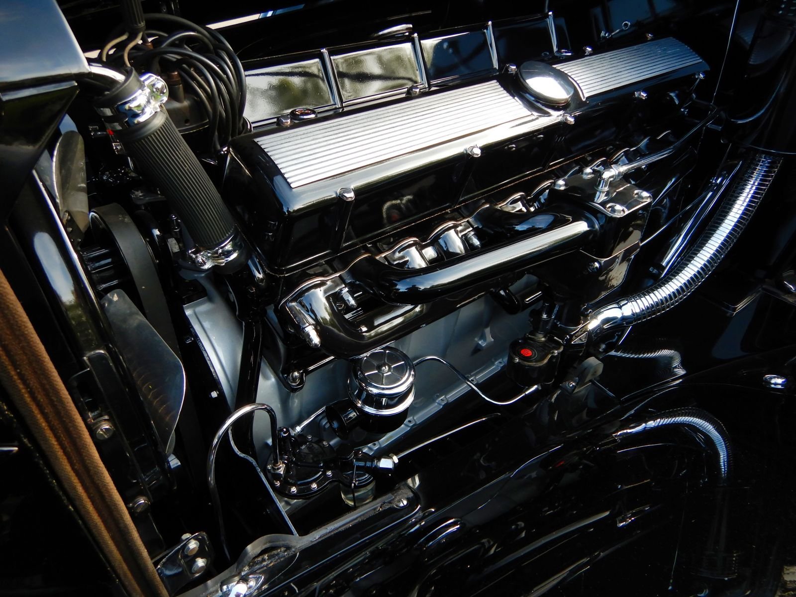 1933 Cadillac V-16 All Weather | Blackhawk Rolling Art