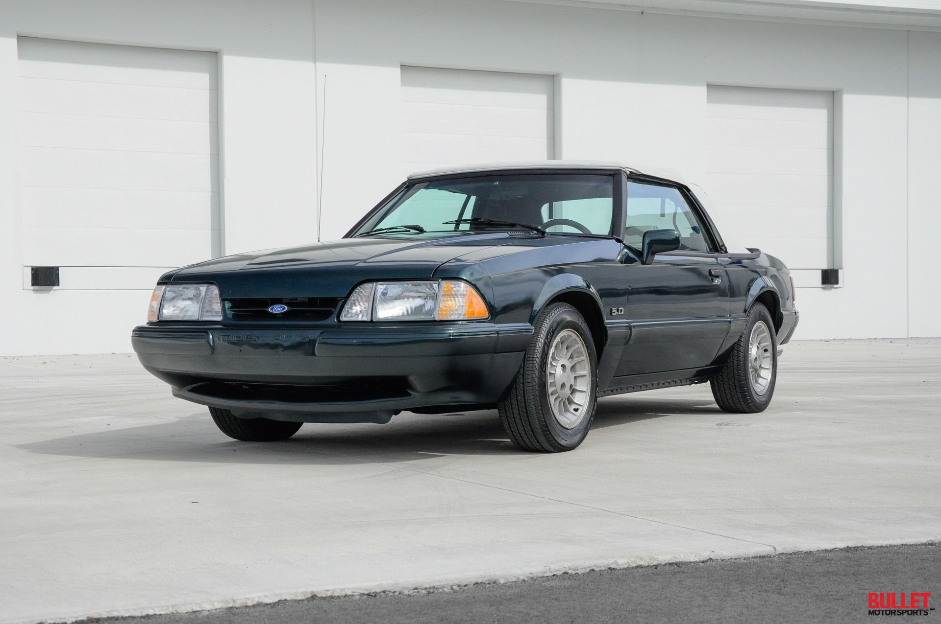 1990 ford mustang 7 up edition