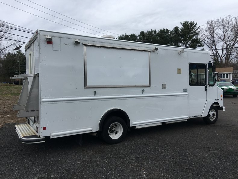 2009 Ford Econoline Commercial Chassis