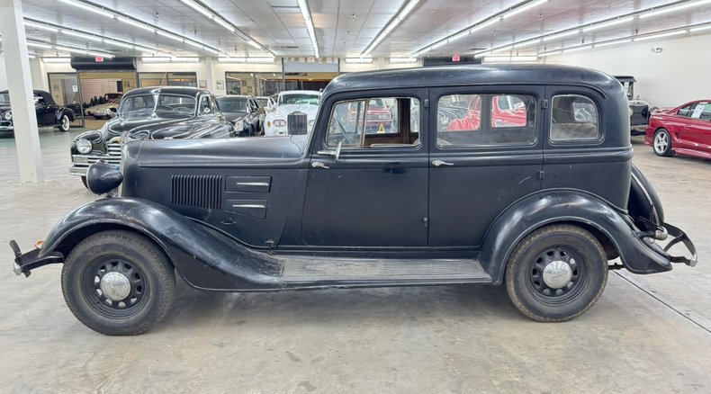 1934 Plymouth PE Deluxe 2