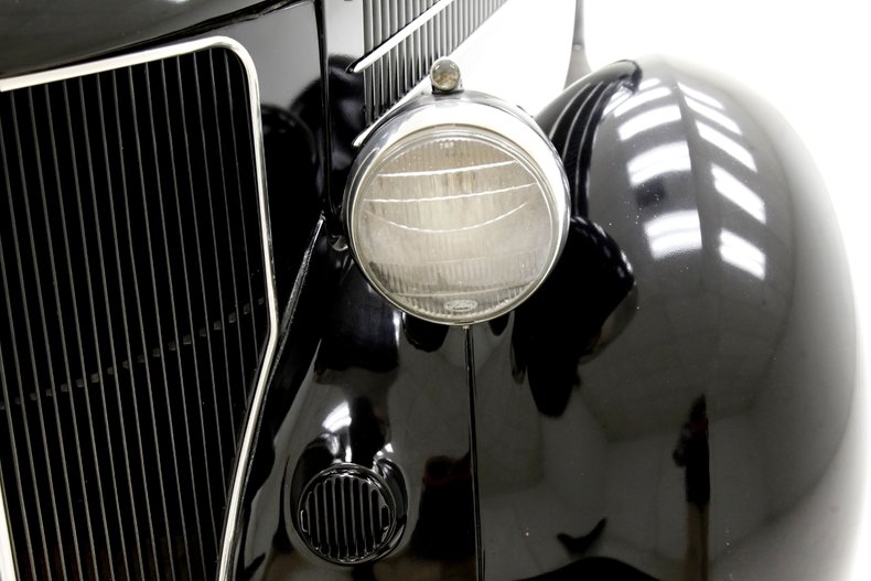1936 Ford Fordor Standard 15