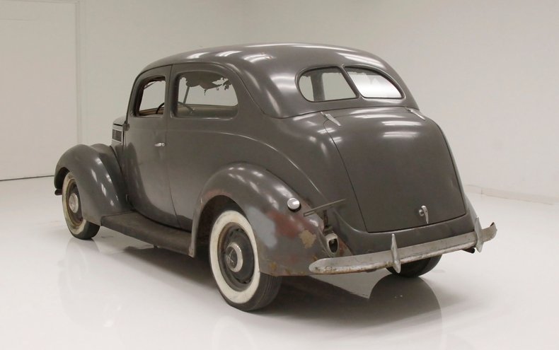 1937 Ford Tudor Sedan 3