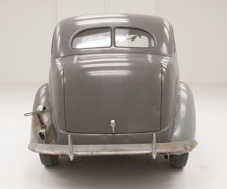 1937 Ford Tudor Sedan 4