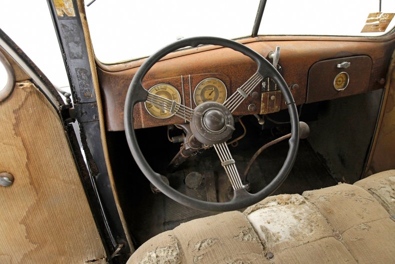 1937 Ford Fordor 32