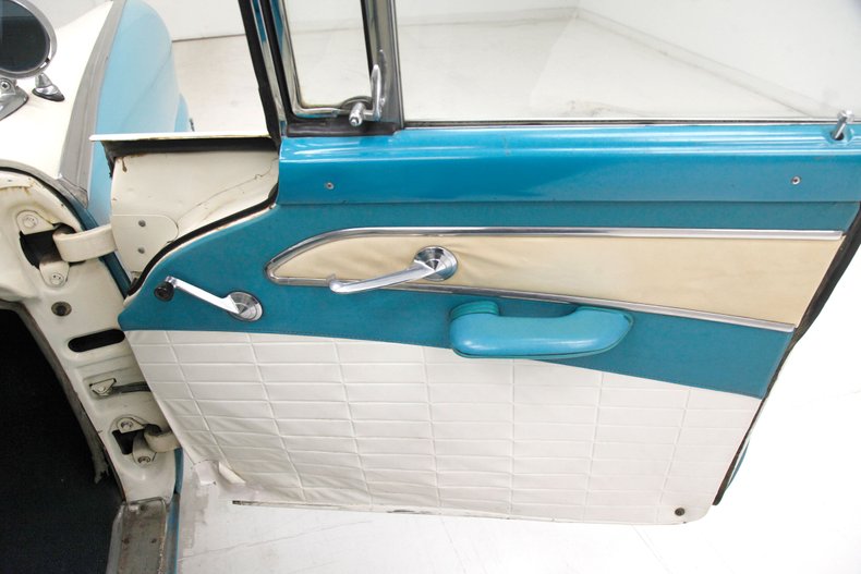 1956 Ford Fairlane Fordor 34