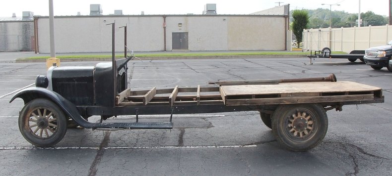 1927 Dodge Brothers Flatbed Truck 2