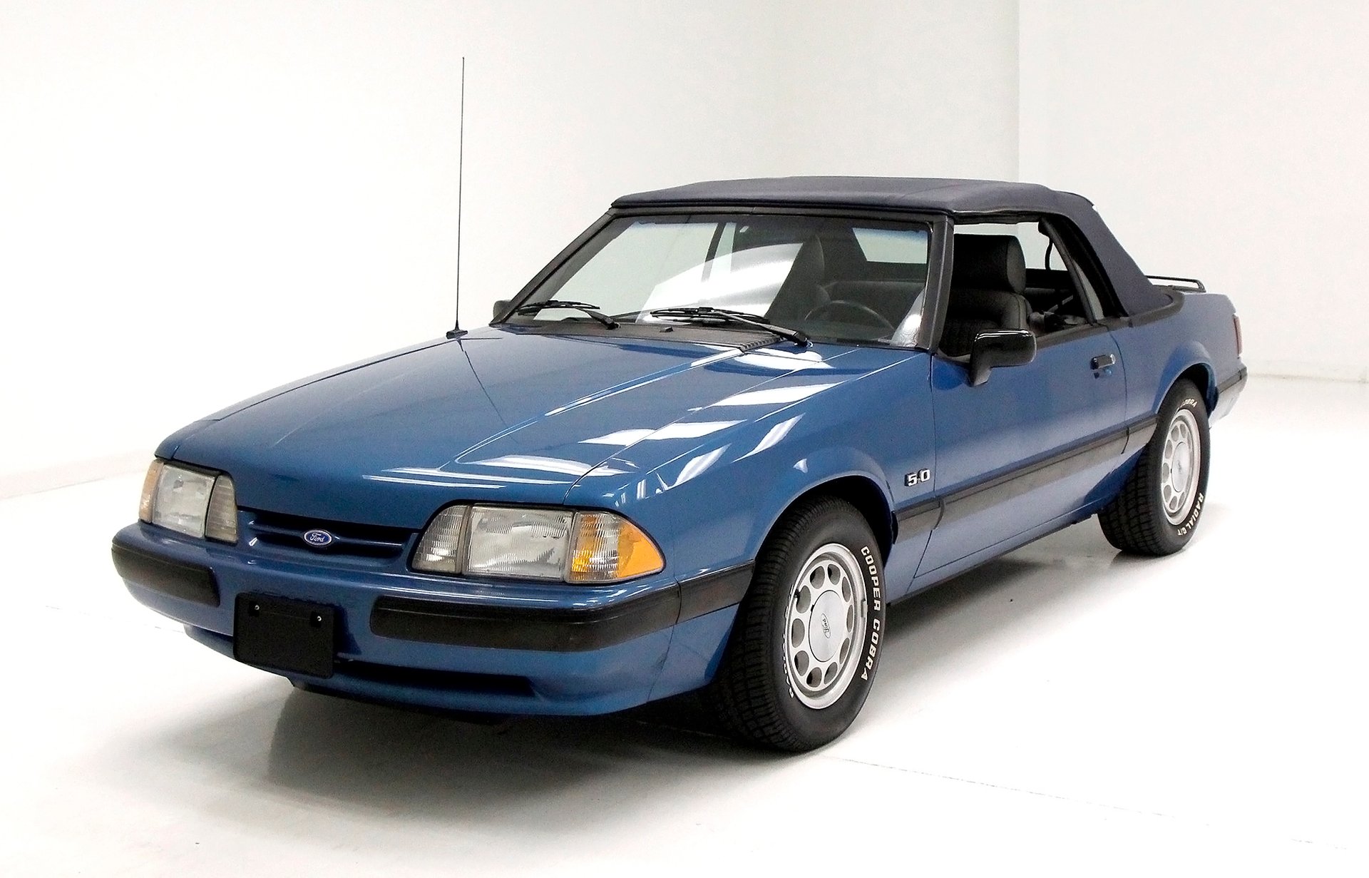 1989 ford mustang convertible