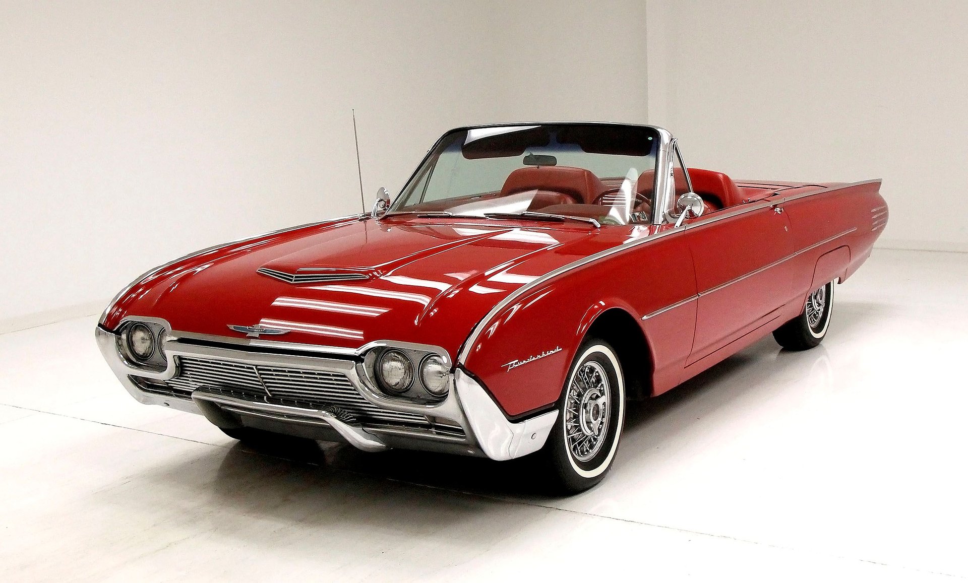 1961 Ford Thunderbird | Classic Auto Mall