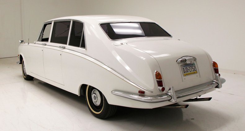 1971 Daimler Limousine 3