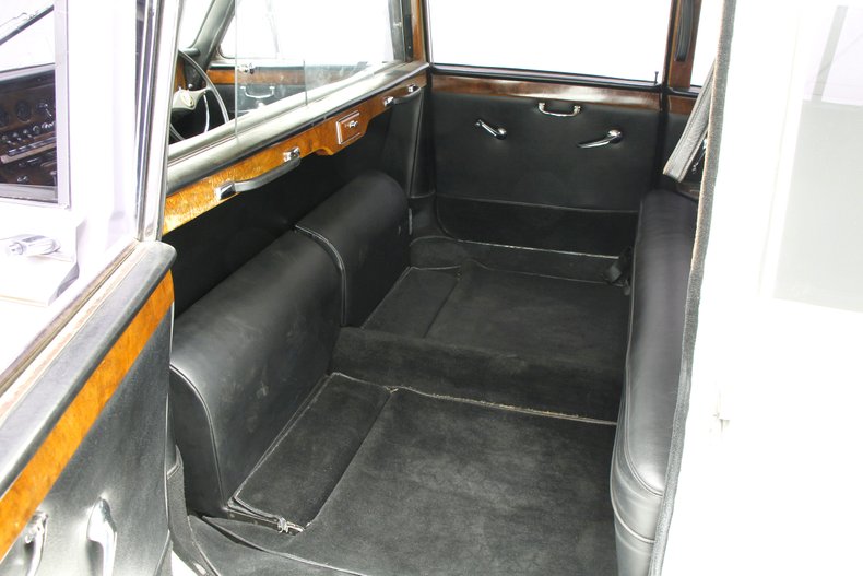 1971 Daimler Limousine 22