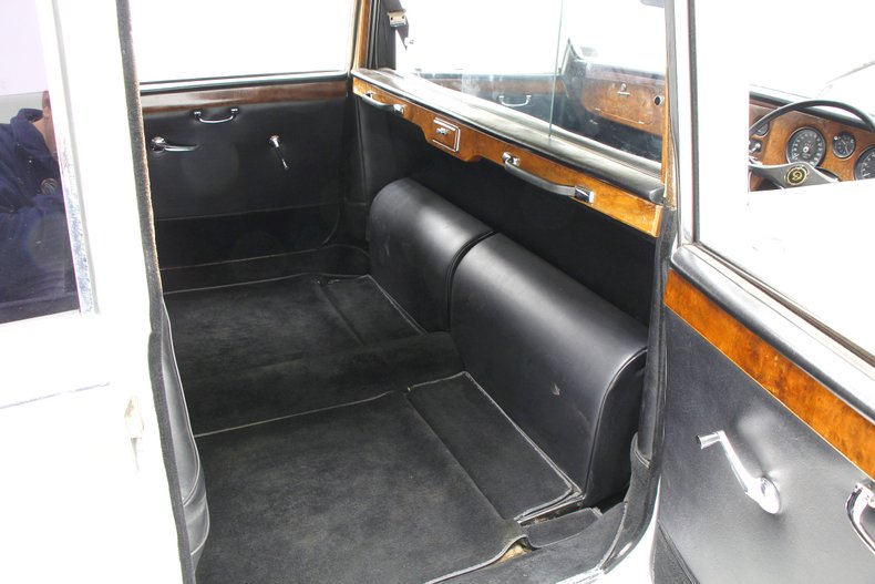 1971 Daimler Limousine 24