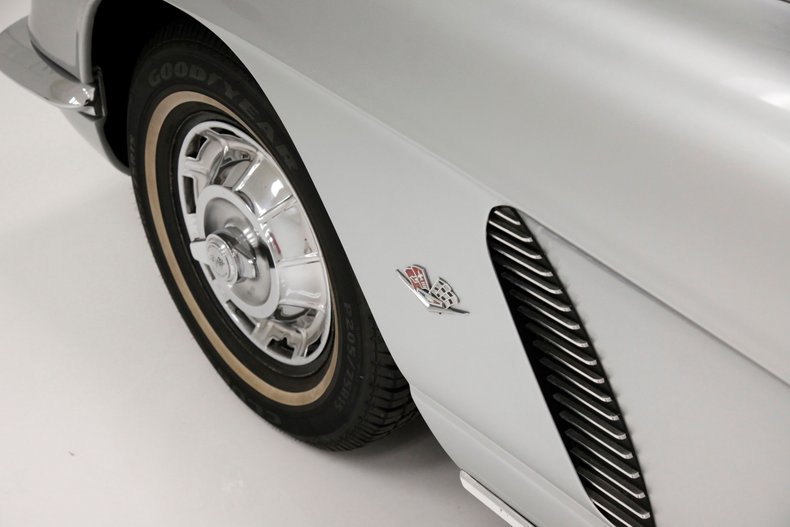 1962 Chevrolet Corvette 17