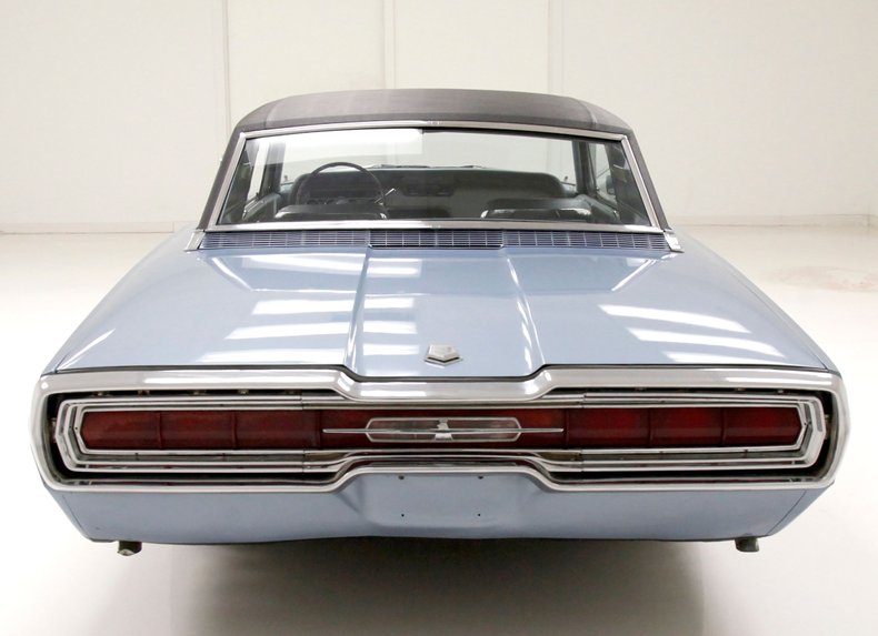 1966 Ford Thunderbird 4