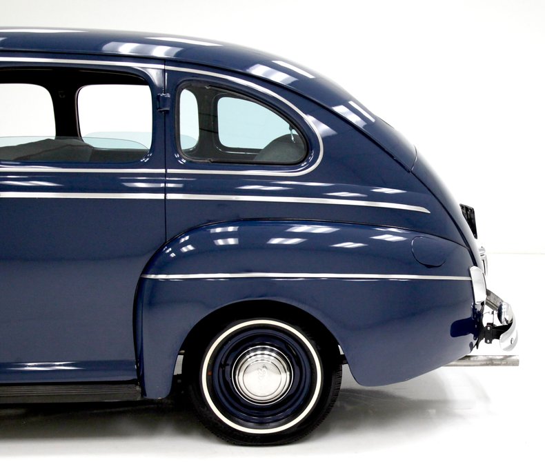 1941 Ford Super Deluxe 23