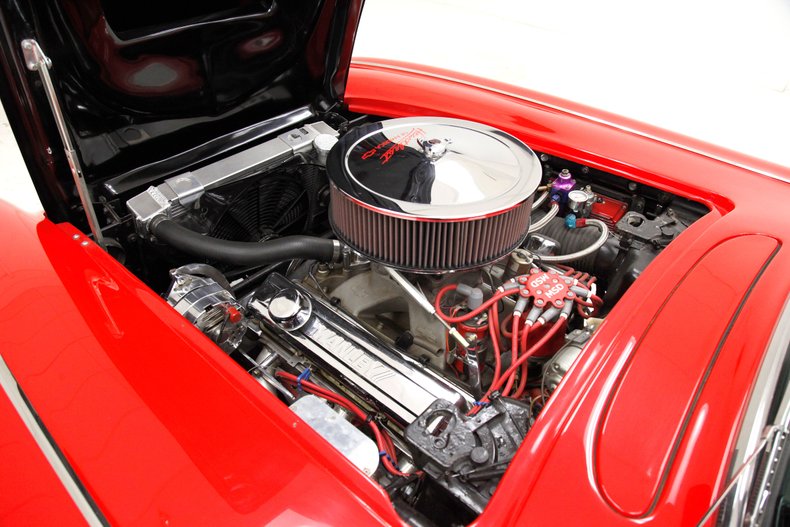 1960 Chevrolet Corvette 23