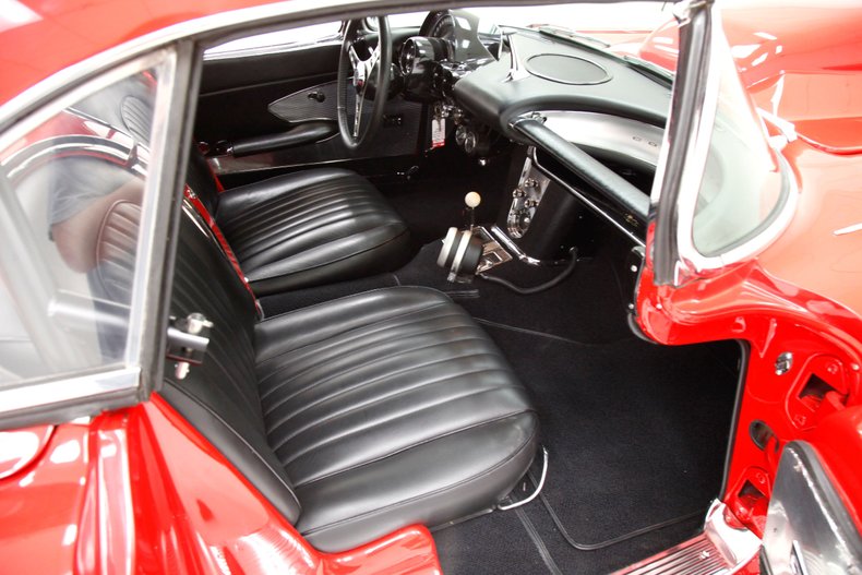 1960 Chevrolet Corvette 35