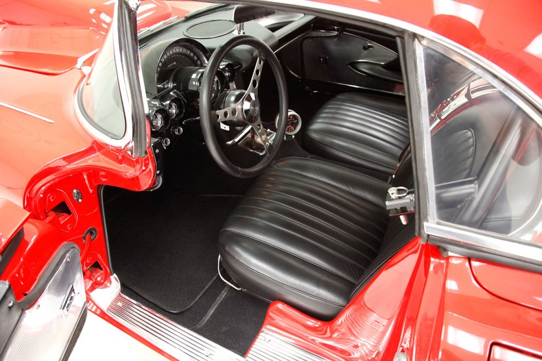 1960 Chevrolet Corvette 32