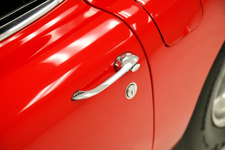 1960 Chevrolet Corvette 16