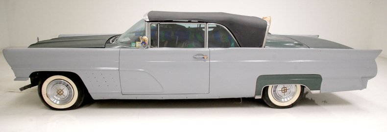 1960 Lincoln Mark V 2