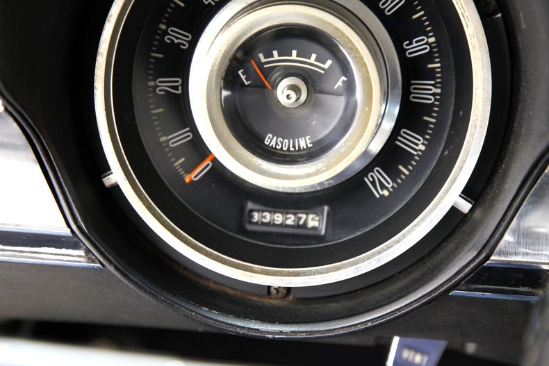 1966 Dodge Polara 500 40