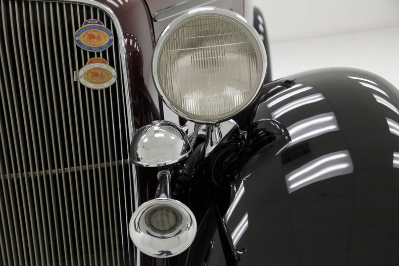 1933 Plymouth Deluxe 14