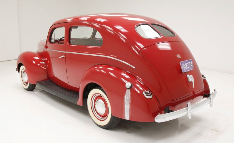 1940 Ford Deluxe 3
