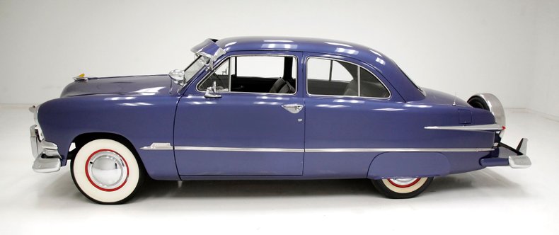 1951 Ford Custom Deluxe 2