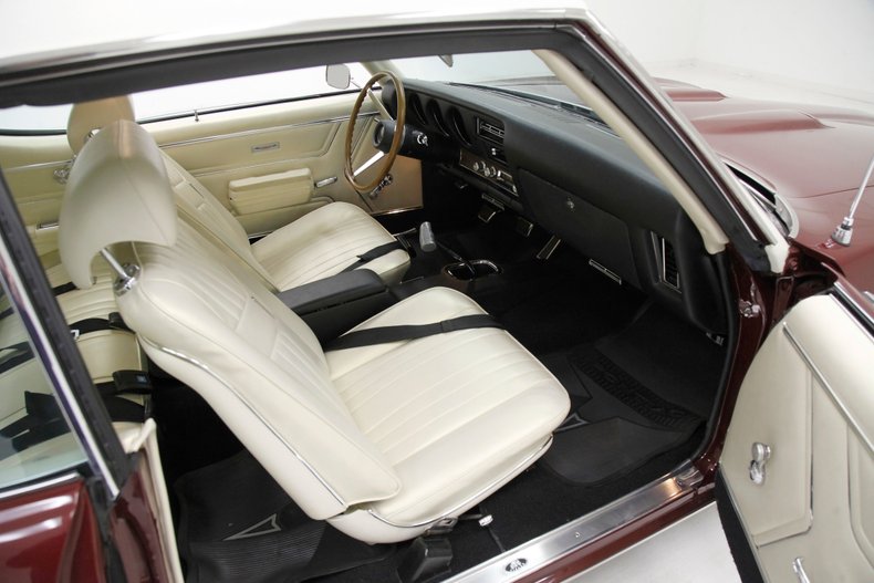 1969 Pontiac GTO 35