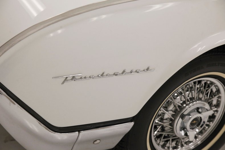 1962 Ford Thunderbird 19